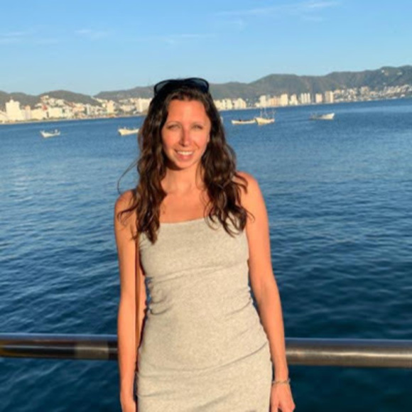 Meet your Posher, Jaclyn - Picture 1 of 1